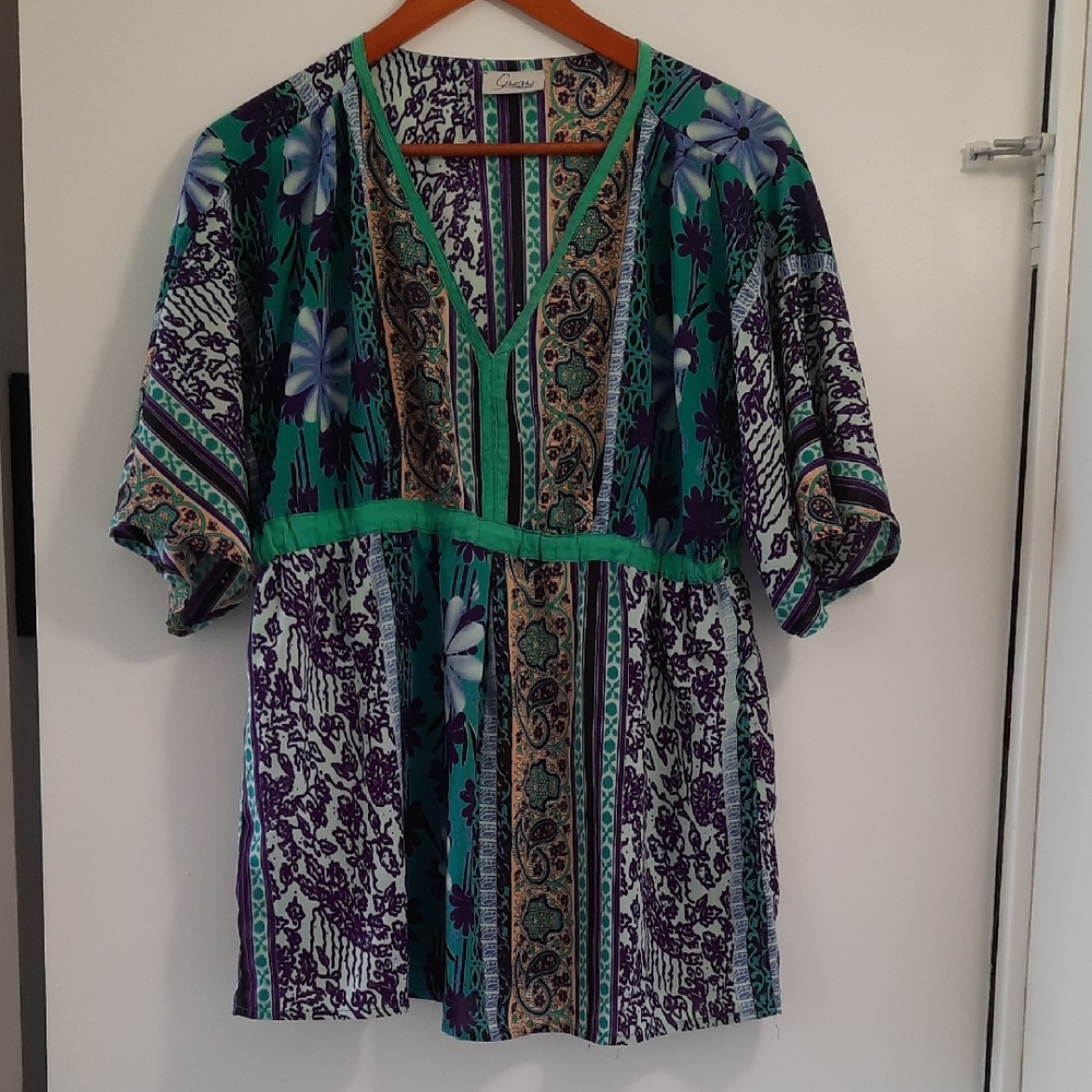 Women's Multicolor V-Neck Top